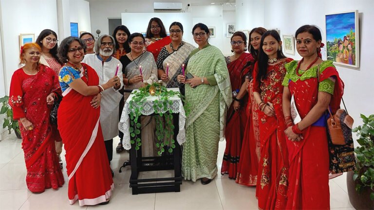 মা দিবসে জলকন্যার যৌথ চিত্র প্রদর্শনী ‘পাহাড় ও পাহাড়ের জীবন’