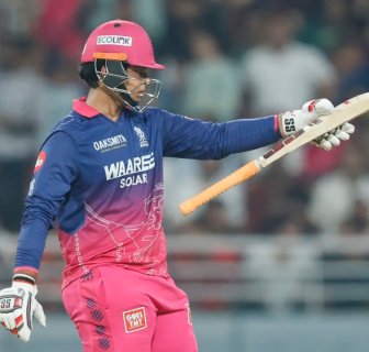 ১২ ছক্কার টর্নেডো ইনিংস খেলে সূর্যবংশীর ৩ রানের আক্ষেপ
