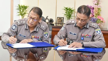 দায়িত্ব নিলেন নতুন আইজিপি আলী হোসেন ফকির