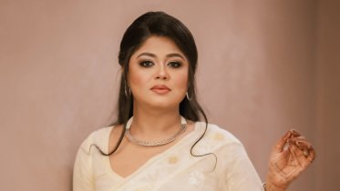যেখানেই যাই, শিল্পীর সম্মান পাই: মৌসুমী হামিদ