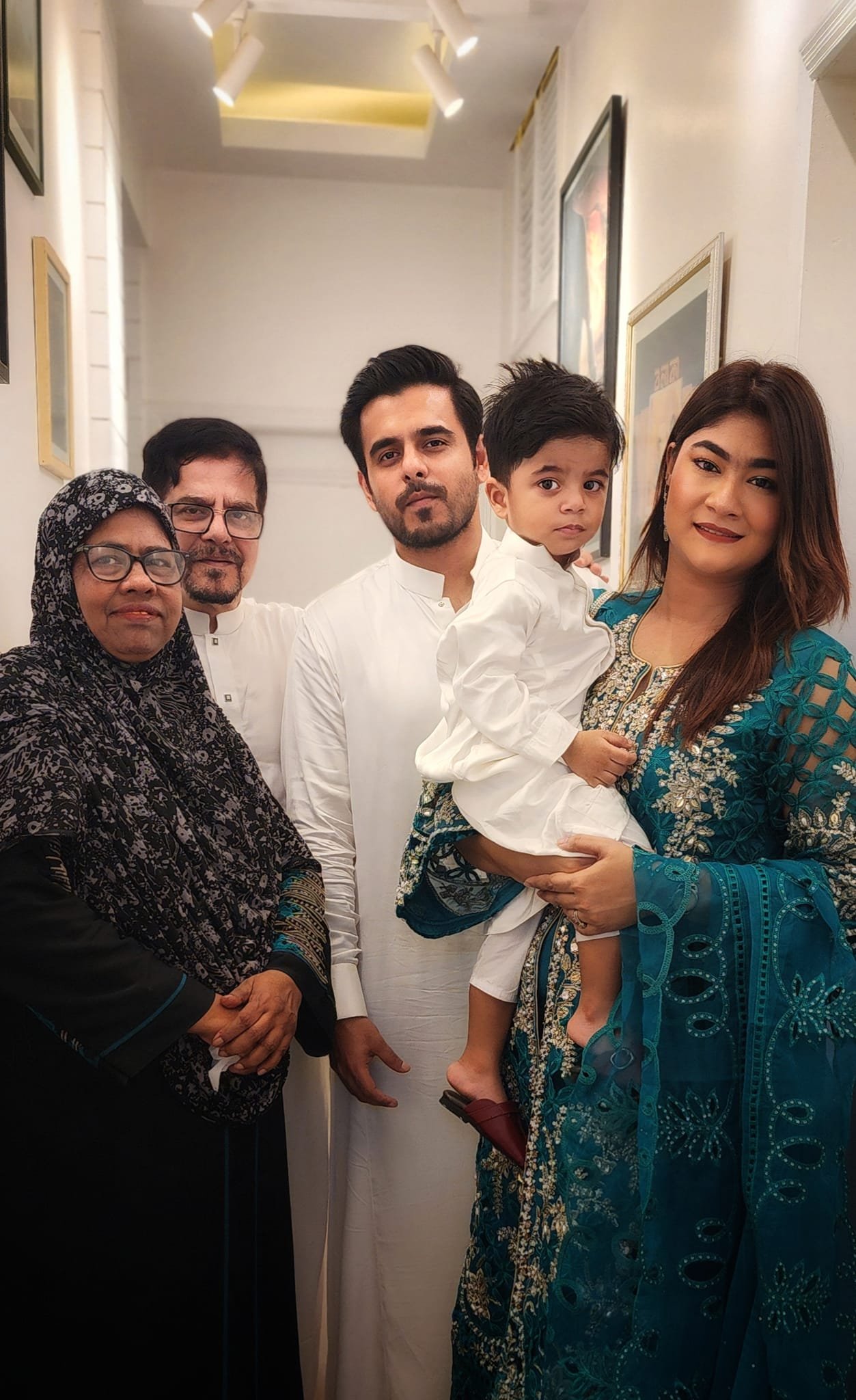 siam পরিবারের সঙ্গে সিয়াম
