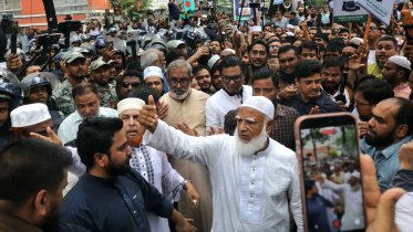 সচিবালয়ের সামনে ১১ দলের প্রতিবাদ, লং মার্চ-রেলযাত্রার কর্মসূচি, নভেম্বরে মহাসমাবেশ